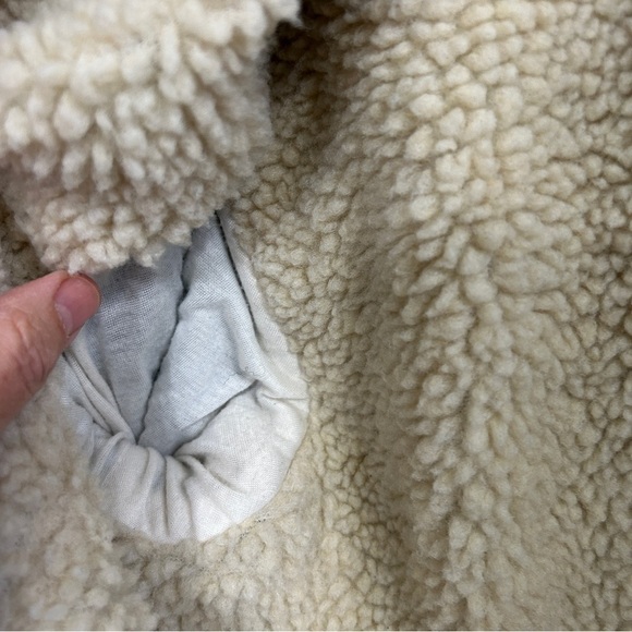 EUC Like New PacSun XS/S denim jacket with Sherpa lining and collar. Dark rinse. - Picture 9 of 14